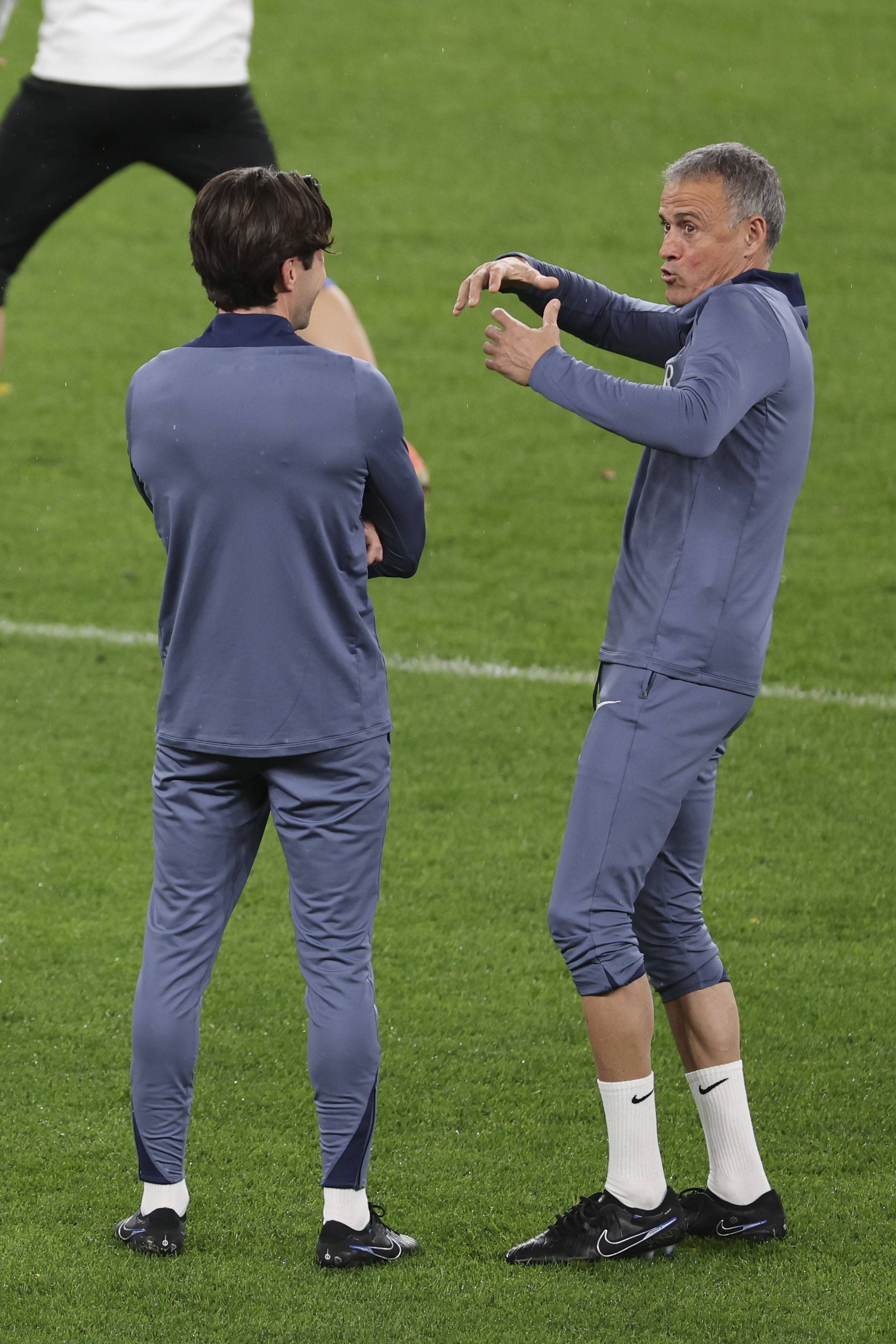 jiuyou官网入口-加时末段山东泰山调整名单以备欧冠窗口期巴黎圣日耳曼备战法甲，这一次真的巴黎圣日耳曼围绕欧篮联战术微调